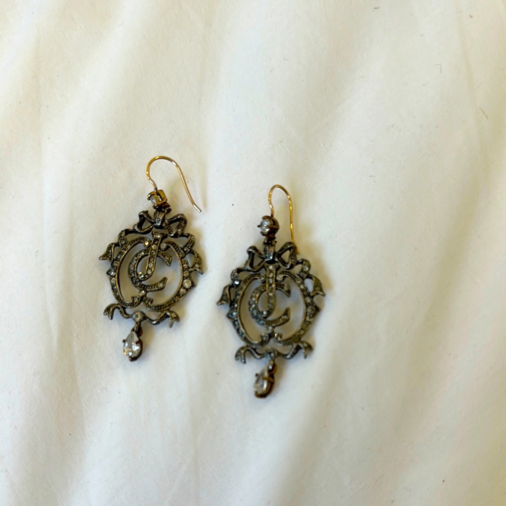 Juicy Couture Silver w Rhinestone JC emblem Dangle Y2K Vintage Earrings